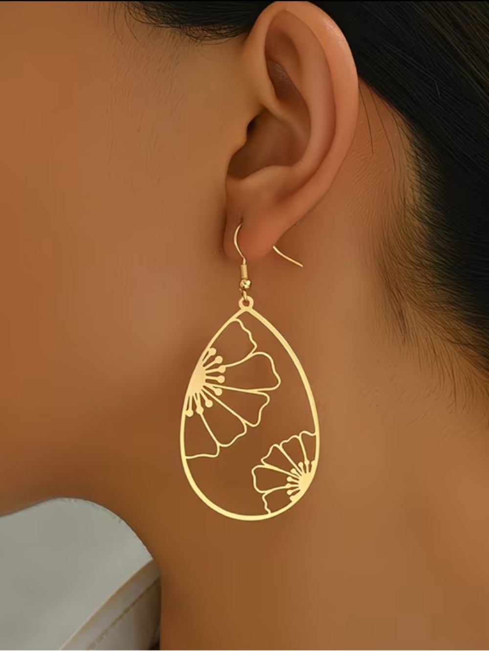Gold Floral Teardrop Dangle Earrings - Elegant Women's Jewelry